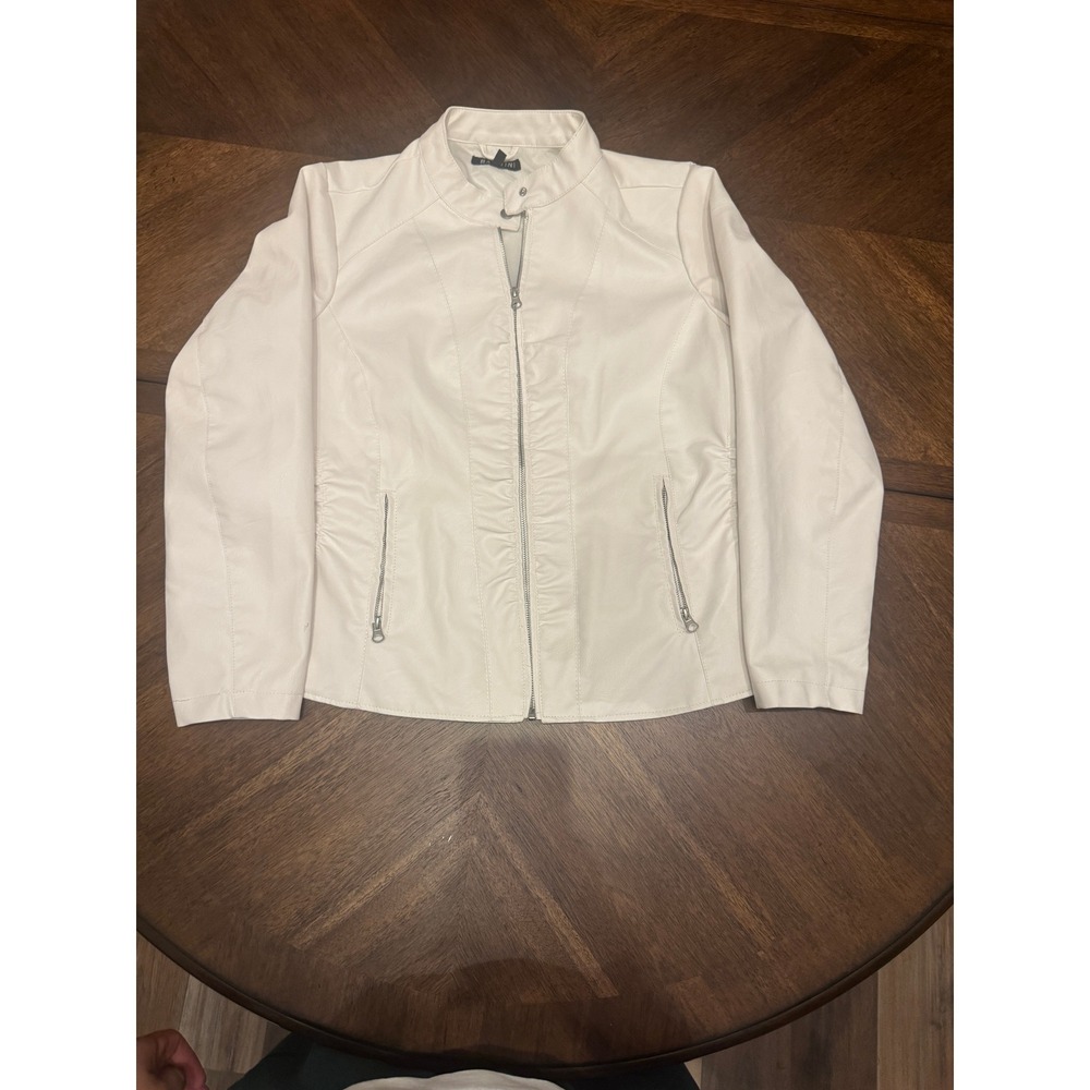 Baccini Womens Ivory Faux Leather Moto Jacket Size 1X Ruched Zip Up Biker Coat‎
